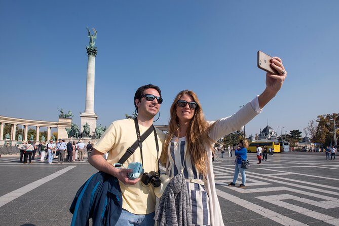Budapest Grand City Tour with Parliament Visit - Ending at Kossuth Square