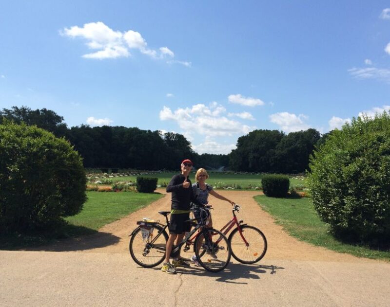 Budapest: Guided Bike Tour - Exploring Budapest on Two Wheels: A Guide to the Guided Bike Tour