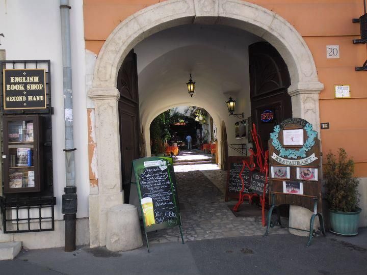 Budapest: Half-Day Highlights Small Group Private Tour - FAQ