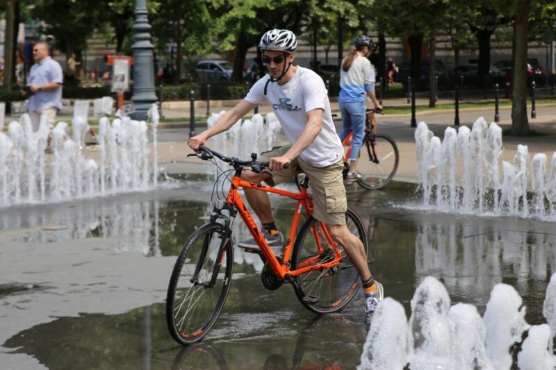 Budapest: Historic Downtown Bicycle Ride with Scenic Views - Discovering Budapest on Two Wheels: An Authentic and Practical Guide