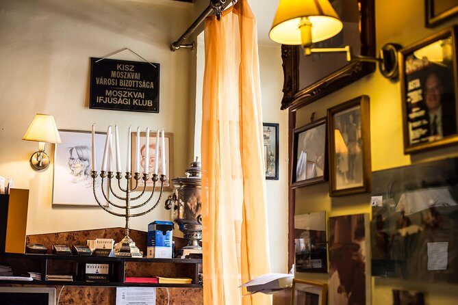 Budapest Jewish Cuisine & Culture Walk - Visiting Budapest’s Largest Synagogue