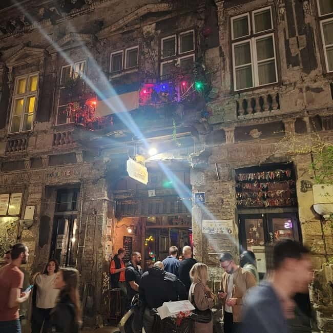 Budapest: Jewish District Night Walking Tour with Drinks - A Night in Budapest’s Jewish District: What to Expect