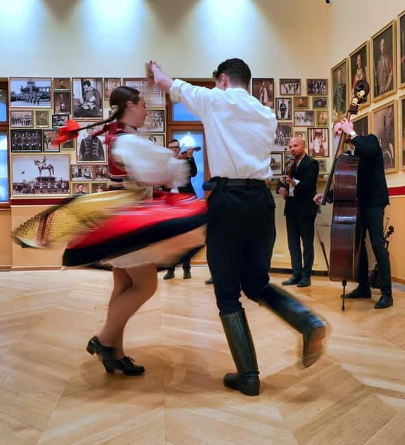 Budapest: Live Folklore Show in the Castle District - Who Will Love This Tour?