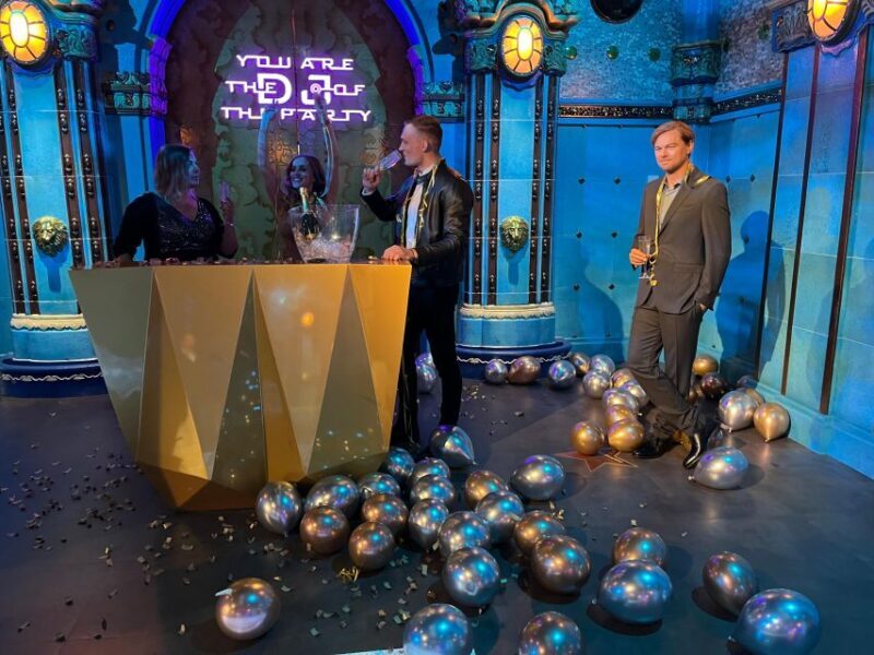 Budapest: Madame Tussauds Ticket + POP&ROLL Access - FAQ