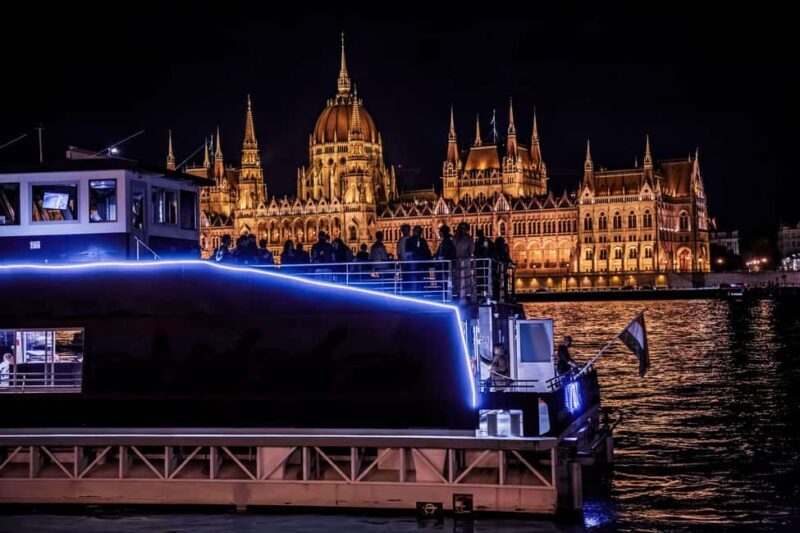 Budapest: Midnight Prosecco Cruise - A Detailed Look at the Budapest Midnight Prosecco Cruise