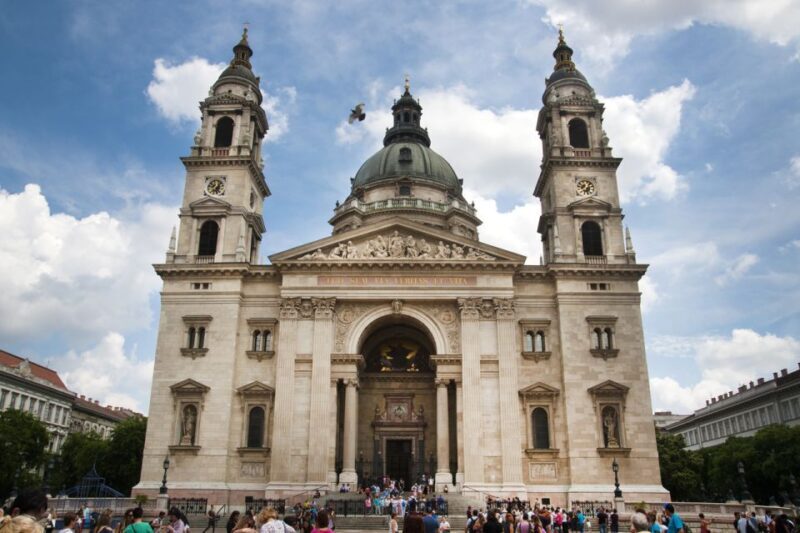 Budapest: Multilingual Highlights Tour - What’s Missing (and How It Matters)