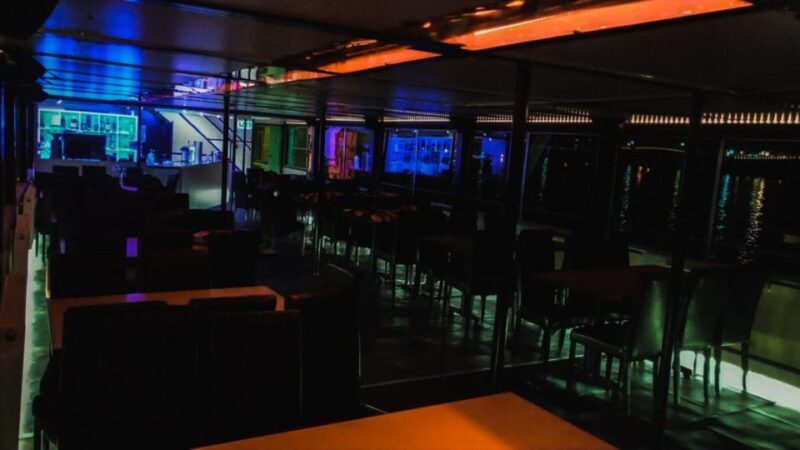 Budapest: New Years Eve Boat Cruise with Unlimited Drinks - An Honest Look at the Budapest NYE Boat Cruise