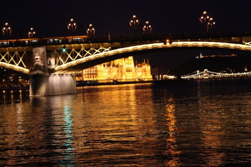 Budapest: New Years Eve Boat Cruise with Unlimited Drinks - A Closer Look at the Itinerary