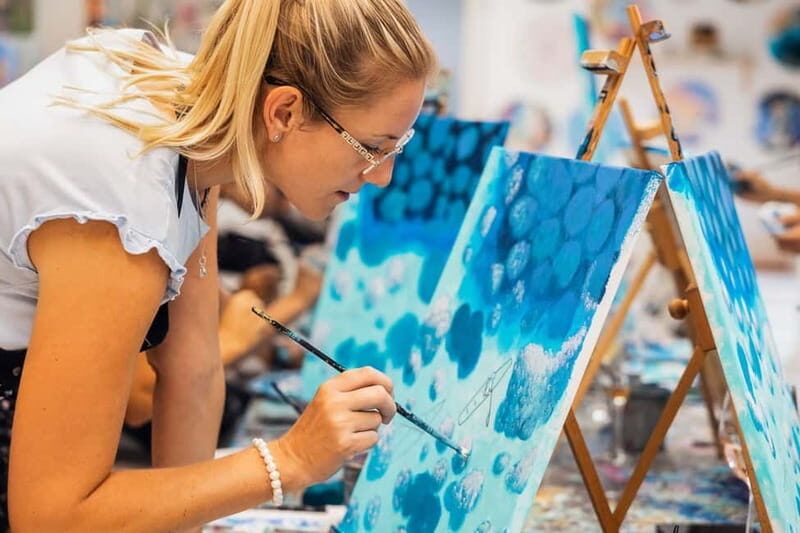 Budapest: Paint and sip experience - An In-Depth Look at the Budapest Paint and Sip Experience