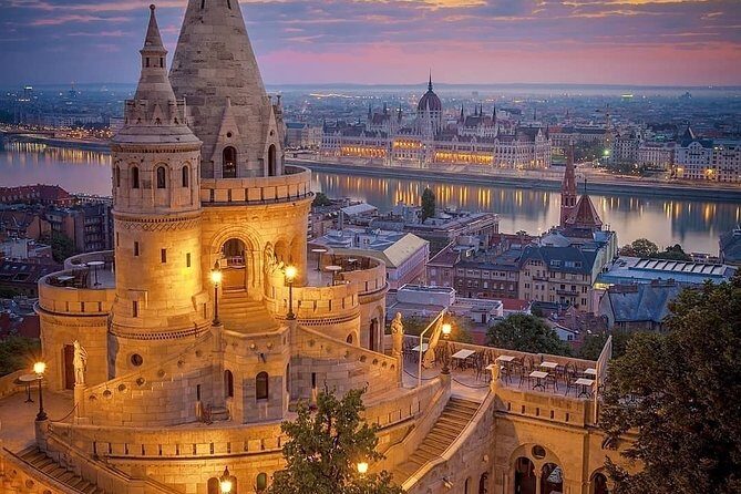 Budapest Parliament interior guided tour with Danube river cruise - Discovering Budapests Parliament and Danube by Night
