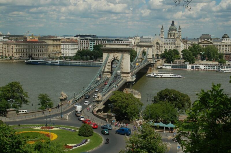 Budapest: Private 3-hour Guided City Tour by Bus - FAQ
