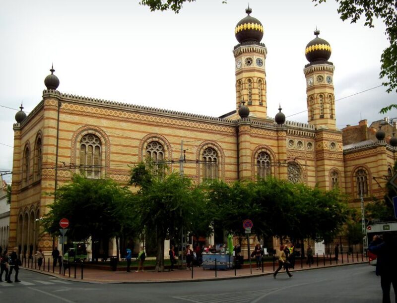 Budapest: Private 3-hour Guided City Tour by Bus - Final Thoughts