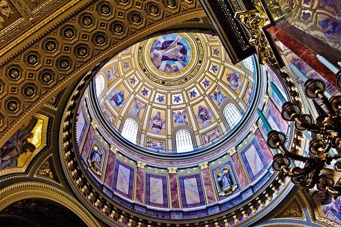 Budapest Private 4 Hour City Tour Experience with a car / van - A Deep Dive into Budapest in Four Hours