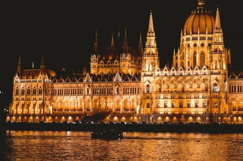 Budapest: Private Danube Yacht Cruise with Welcome Drink - Authentic Experiences from Reviews