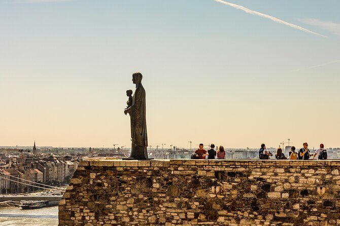 Budapest Private Half Day Tour: Local Highlights & Hidden Gems - Detailed Breakdown of the Itinerary