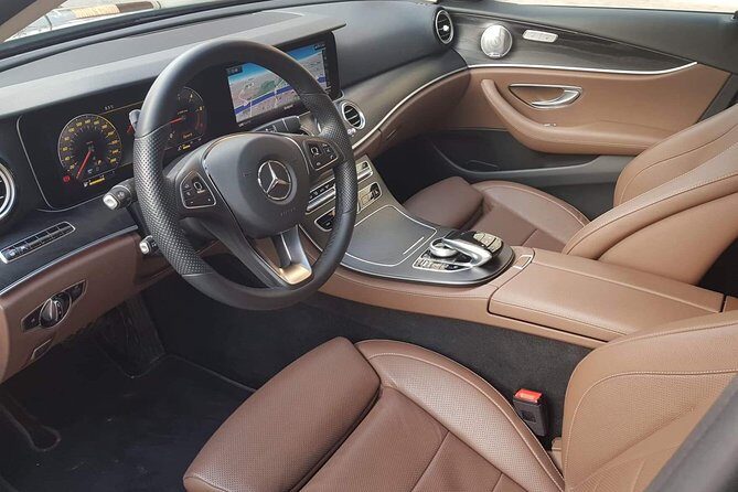 Budapest Private Round Trip Airport Transfer in a Luxury Car - Who Should Book This Transfer?