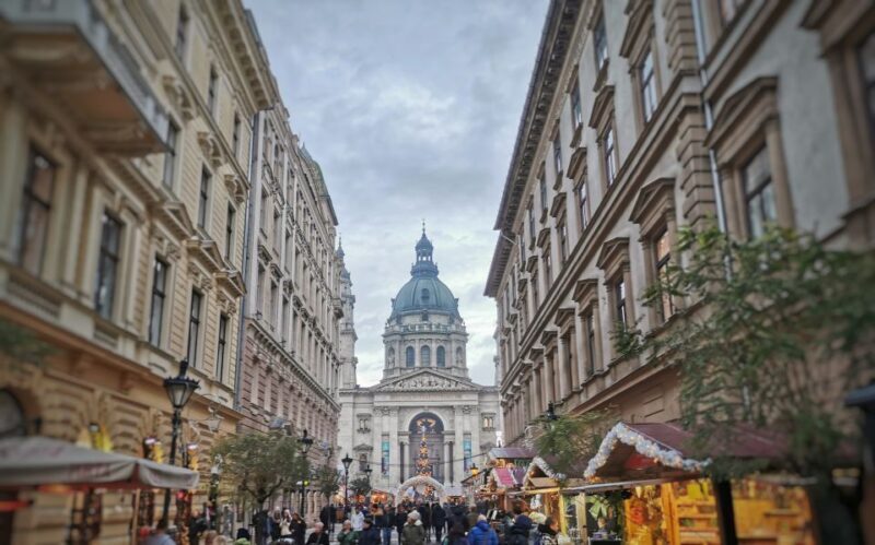 Budapest: Private Sightseeing Walking Tour with Local Guide - Frequently Asked Questions