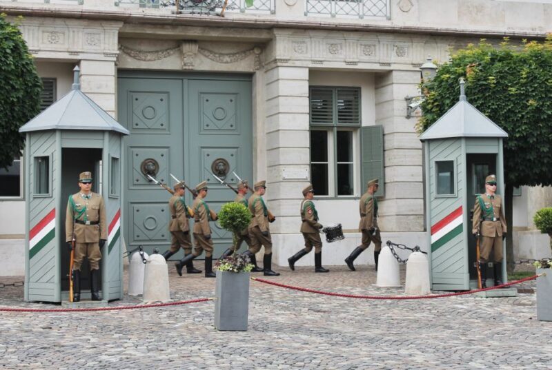 Budapest: Private Walking Tour of the Castle District - A Coffee and Pastry Break