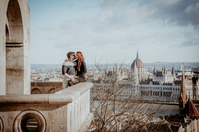 Budapest: Proposal Photos at enchanting Fisherman's Bastion - Key Points