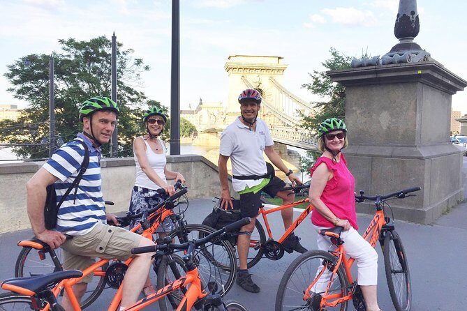 Budapest relaxed bicycle tour at sunset - Exploring the Danube’s historic and scenic highlights