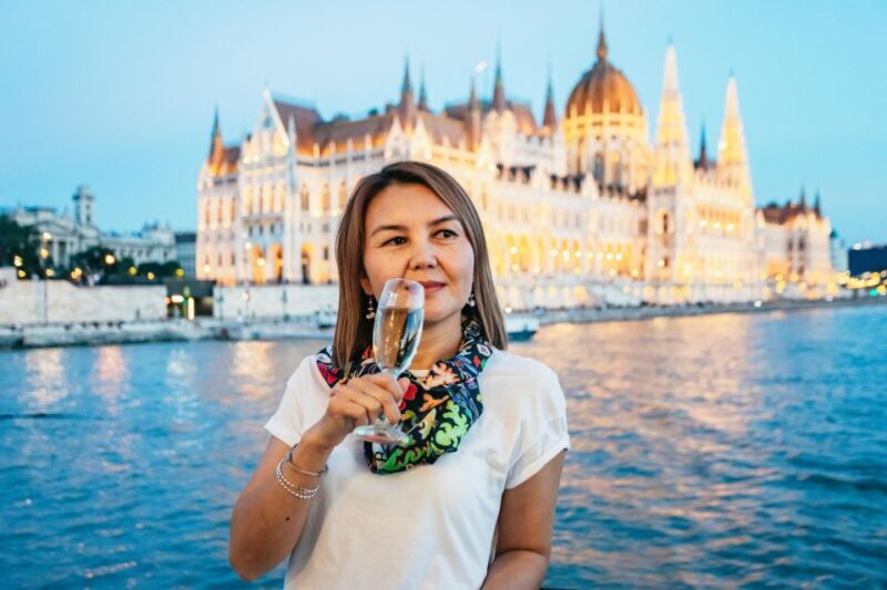 Budapest: Sightseeing Cruise on the Danube - Practicalities and Tips for Your Cruise