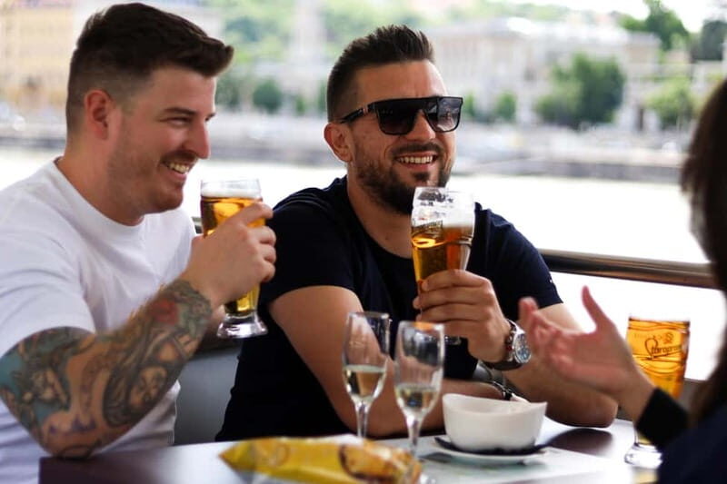 Budapest Sightseeing Cruise with Welcome Drink - FAQ