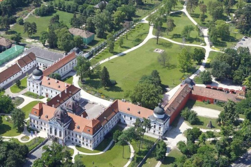 Budapest: Sisi Palace Tour with Hungarian Horse Show & Lunch - Real Traveler Insights