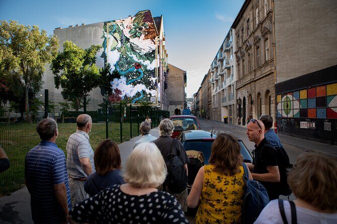 Budapest Urban Art - Private Street Art Tour with a Drink in a Ruin Bar - Exploring Quirky Boutiques and Street Food
