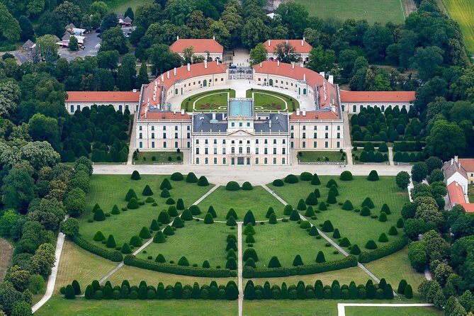 Budapest-Vienna One-Way Sightseeing Transfer - Experience the Charm of the Budapest to Vienna One-Way Sightseeing Transfer