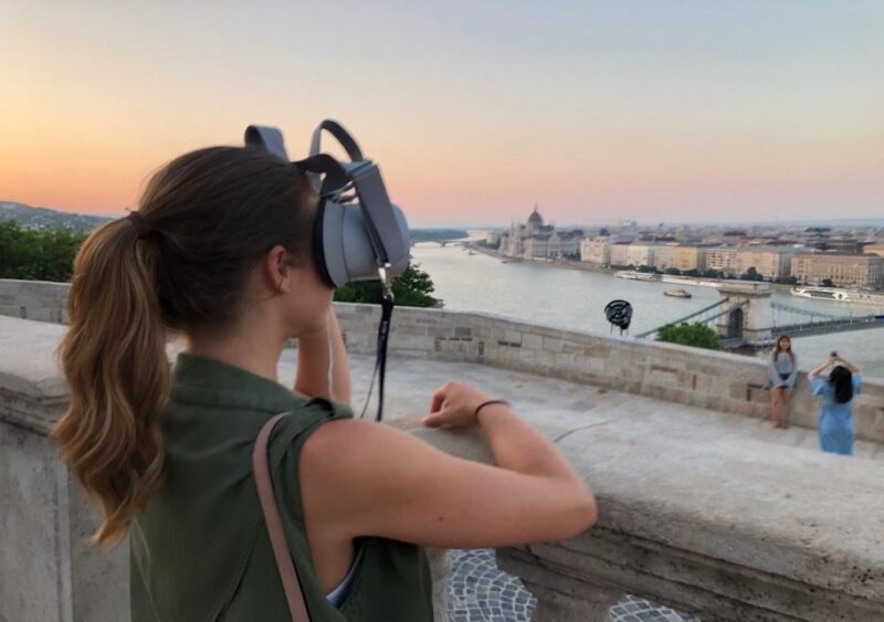 Budapest: Virtual Reality Tour in 8 Languages - Who Would Enjoy This Tour?