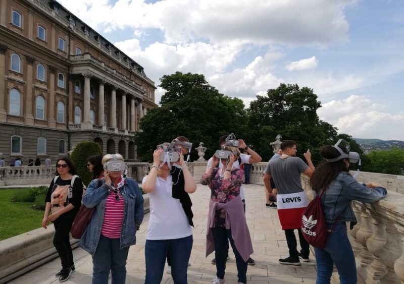 Budapest: Virtual Reality Tour in 8 Languages - FAQ