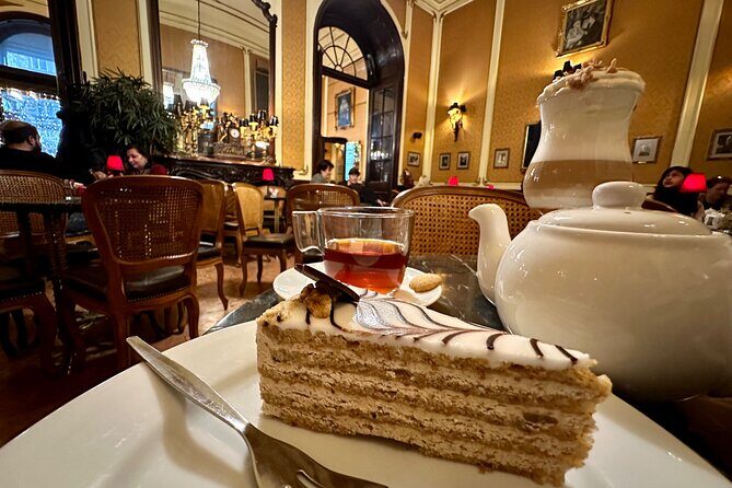 Budapest's Greatest Hits - Full Day Tour with Lunch & Metro Pass - Who Should Consider This Tour?