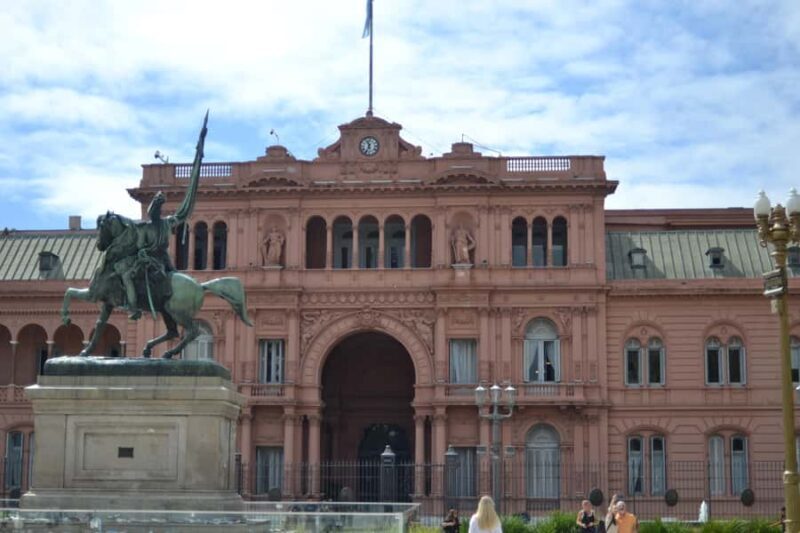 Buenos Aires: Between History and Modernity - Key Points