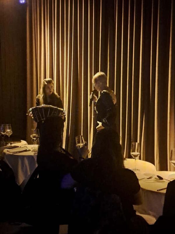 Buenos Aires: Dinner, Show, Tango class and transportation. - FAQ