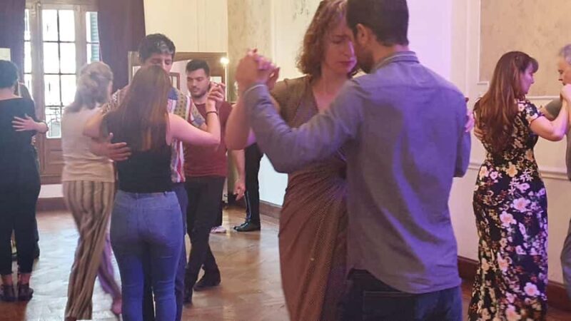 Buenos Aires: Group tango class with mate and snacks - Key Points