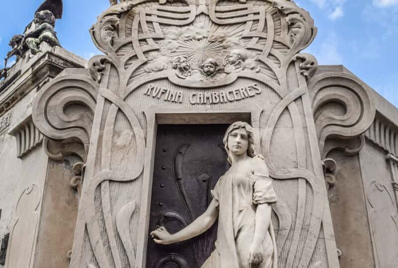 Buenos Aires: La Recoleta Cemetery Guided Tour in English - Buenos Aires: La Recoleta Cemetery Guided Tour in English