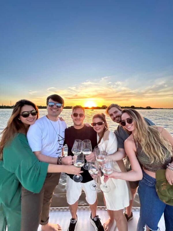 Buenos Aires Sailing Tour at Sunset - FAQs