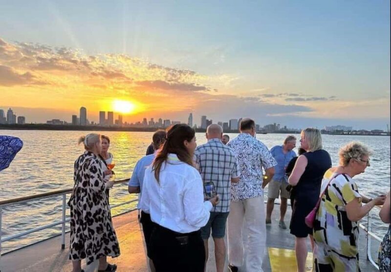 Buenos Aires: Sunset in the Rio de la Plata + Open bar - FAQ