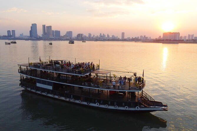 Buffet Dinner Cruise Experience with Live Music - Key Points