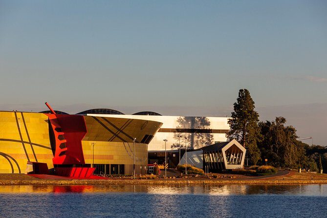 Building + Architecture Tour | 10am Daily - A Deep Dive into the Building + Architecture Tour