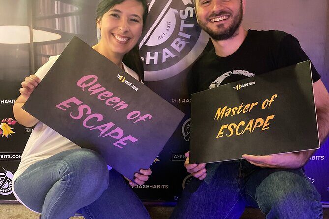 Bundle: 1-Hour Axe Throwing + Escape Room - A Detailed Look at the Experience