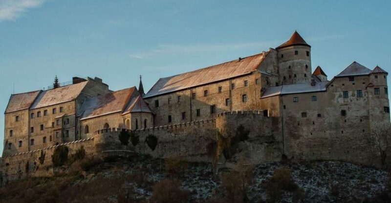 Burghausen: Burghausen Castle Private Tour - Key Points