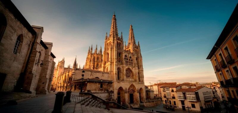 BURGOS From Madrid: VIP Guided tour & private Van - Key Points