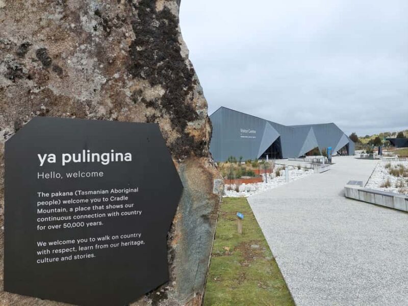 Burnie: Guided 6-hour tour to Cradle Mountain & Dove Lake - An Authentic Look at the Cradle Mountain Tour