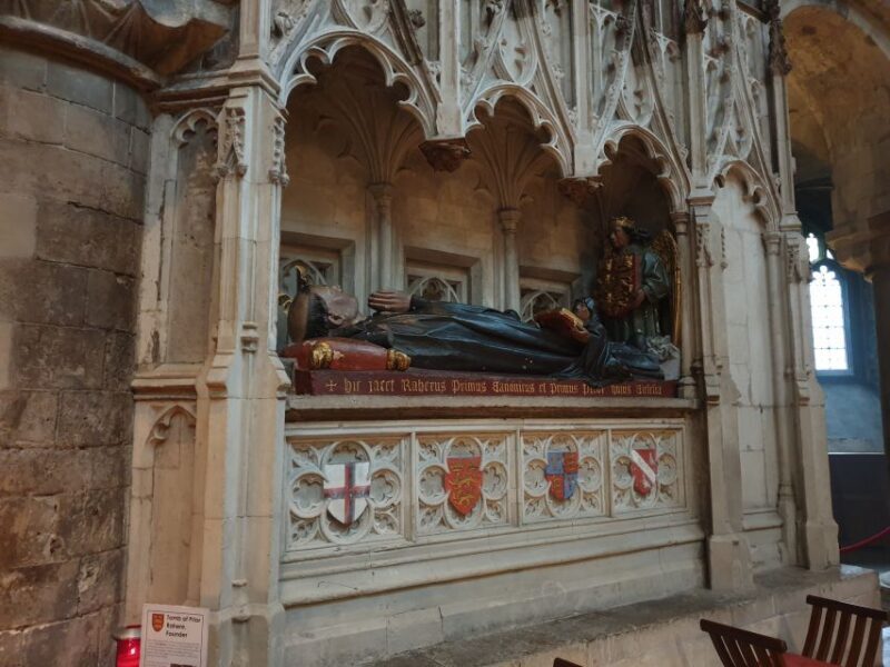 Burnings, Butchery & Black Death: London's Bloody Past - An In-Depth Look at the Tour Experience