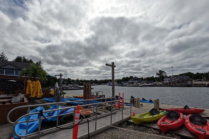 Bus to Grotto - Tobermory Flowerpot Island Cruise Bruce Peninsula - In-Depth Review of the Grotto - Tobermory Flowerpot Island Tour