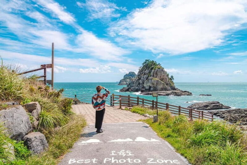 Busan: Coastal Wonders & Cultural Gems Tour opt. Sky Capsule - An In-Depth Look at the Busan Coastal Wonders & Cultural Gems Tour