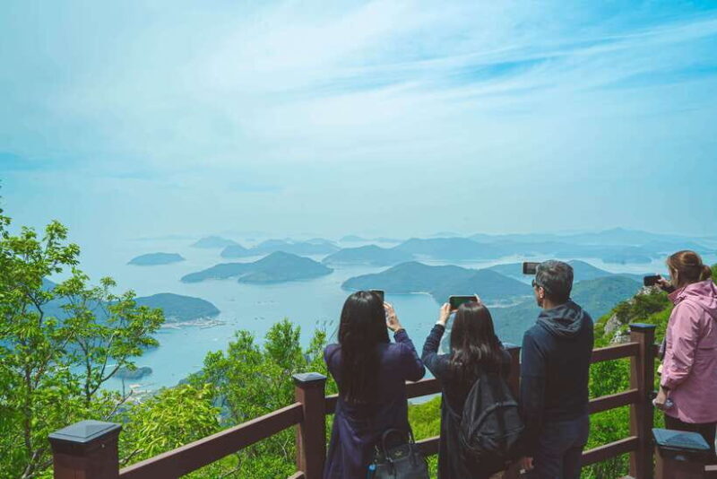 Busan: Geoje Coastal Escape, Sea Breeze& Oedo Botania Island - FAQs