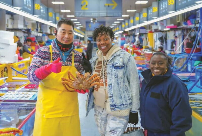 Busan: Gukje and Jagalchi Market Food Tour with Tastings - A Closer Look at the Experience