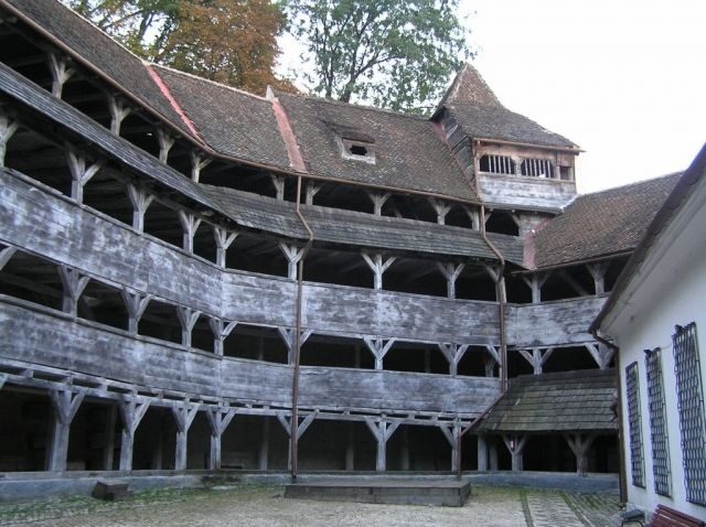 BV01 - City Tour Brasov in English: Secrets of Kronstadt - A Deep Dive into Brasov’s City Tour